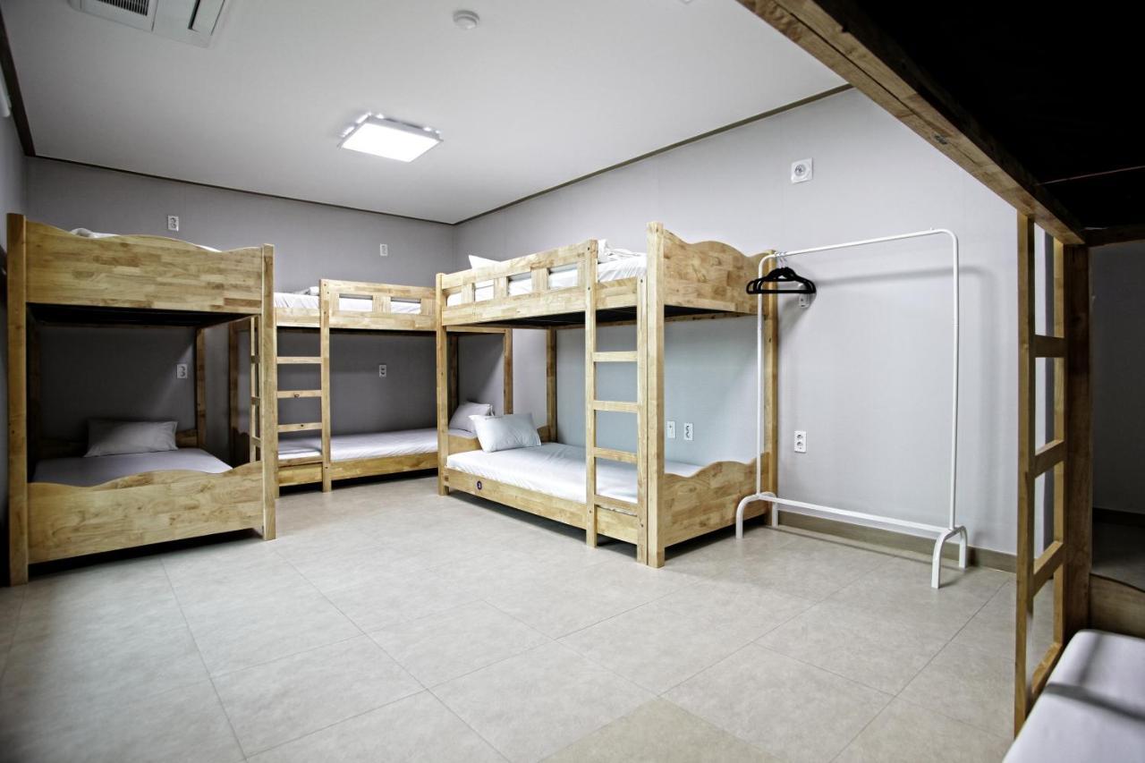 One Percent Hostel Jeonju Exterior photo