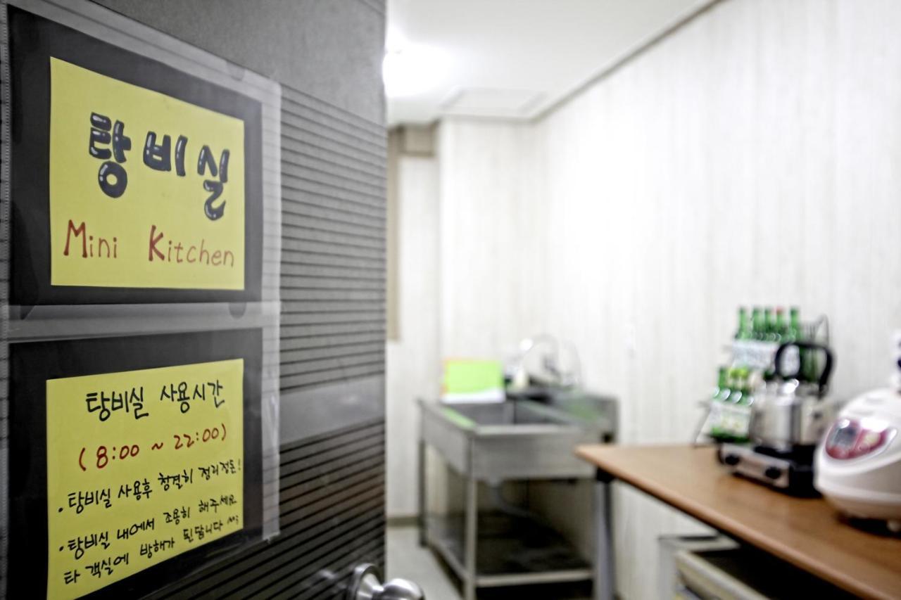 One Percent Hostel Jeonju Exterior photo