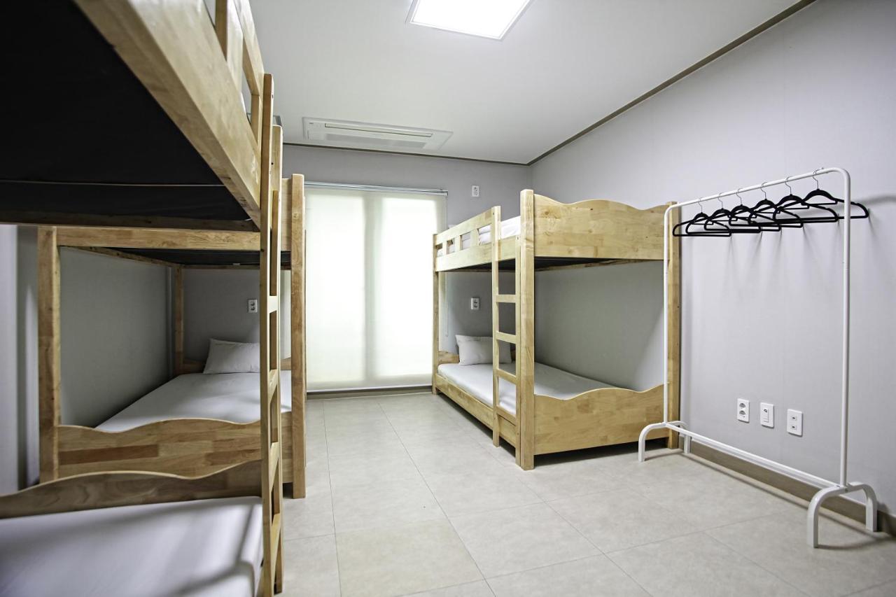 One Percent Hostel Jeonju Exterior photo